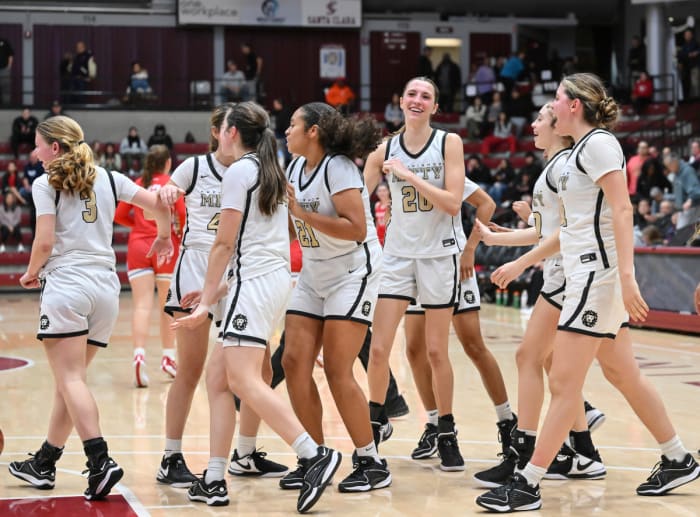 Archbishop Mitty vs St Ignatius CIF CCS Open Division Final February 23, 2024 Photo-Greg Jungferman30